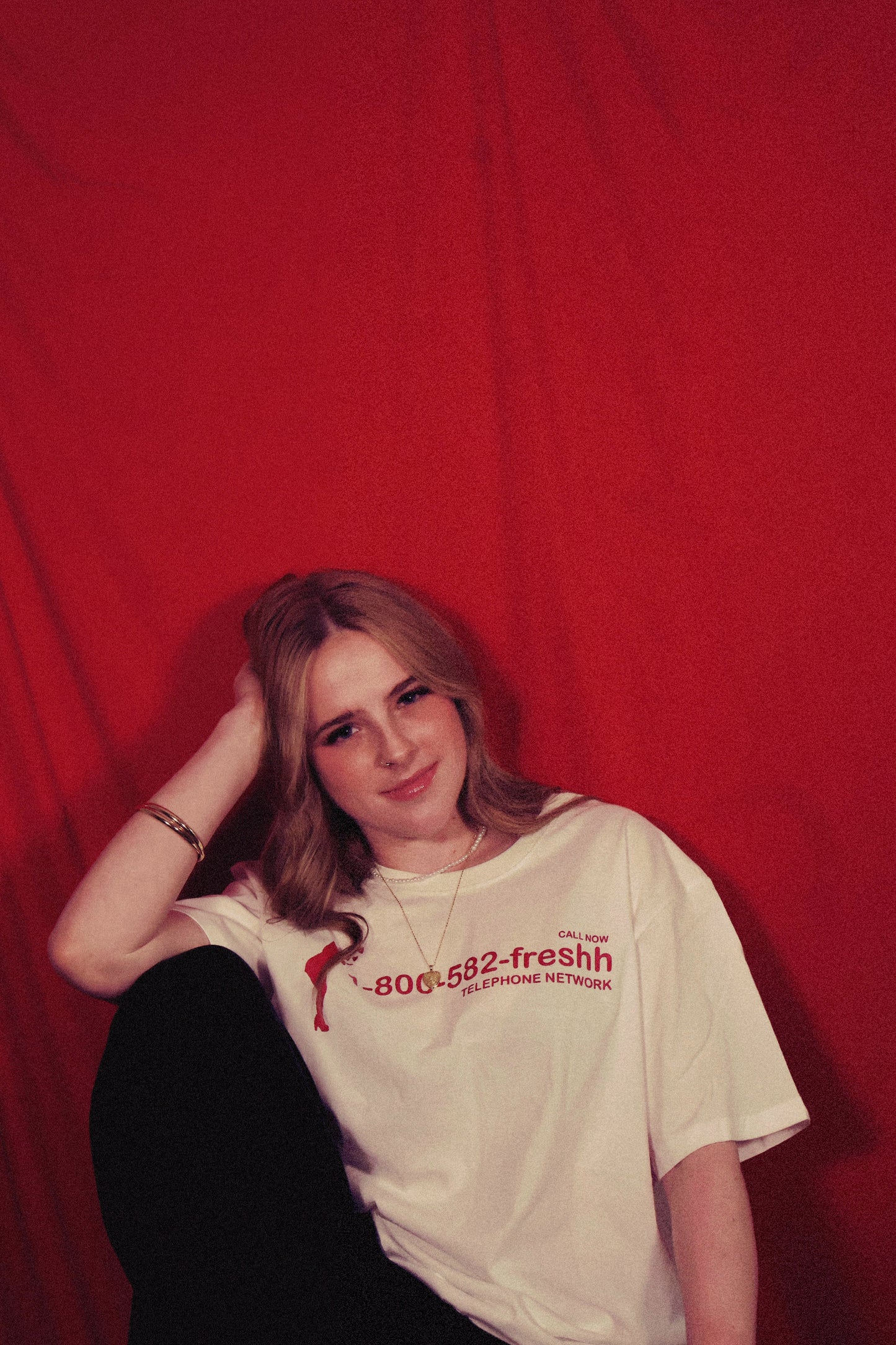 1-800-582-freshh HOTLINE TEE